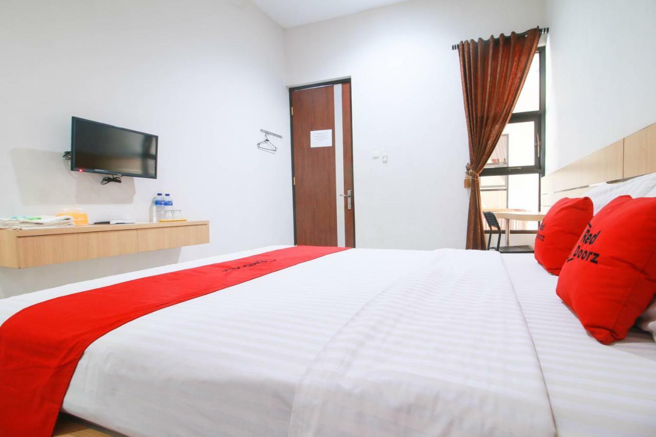 Reddoorz Syariah Near Universitas Jenderal Soedirman Purwokerto Luaran gambar