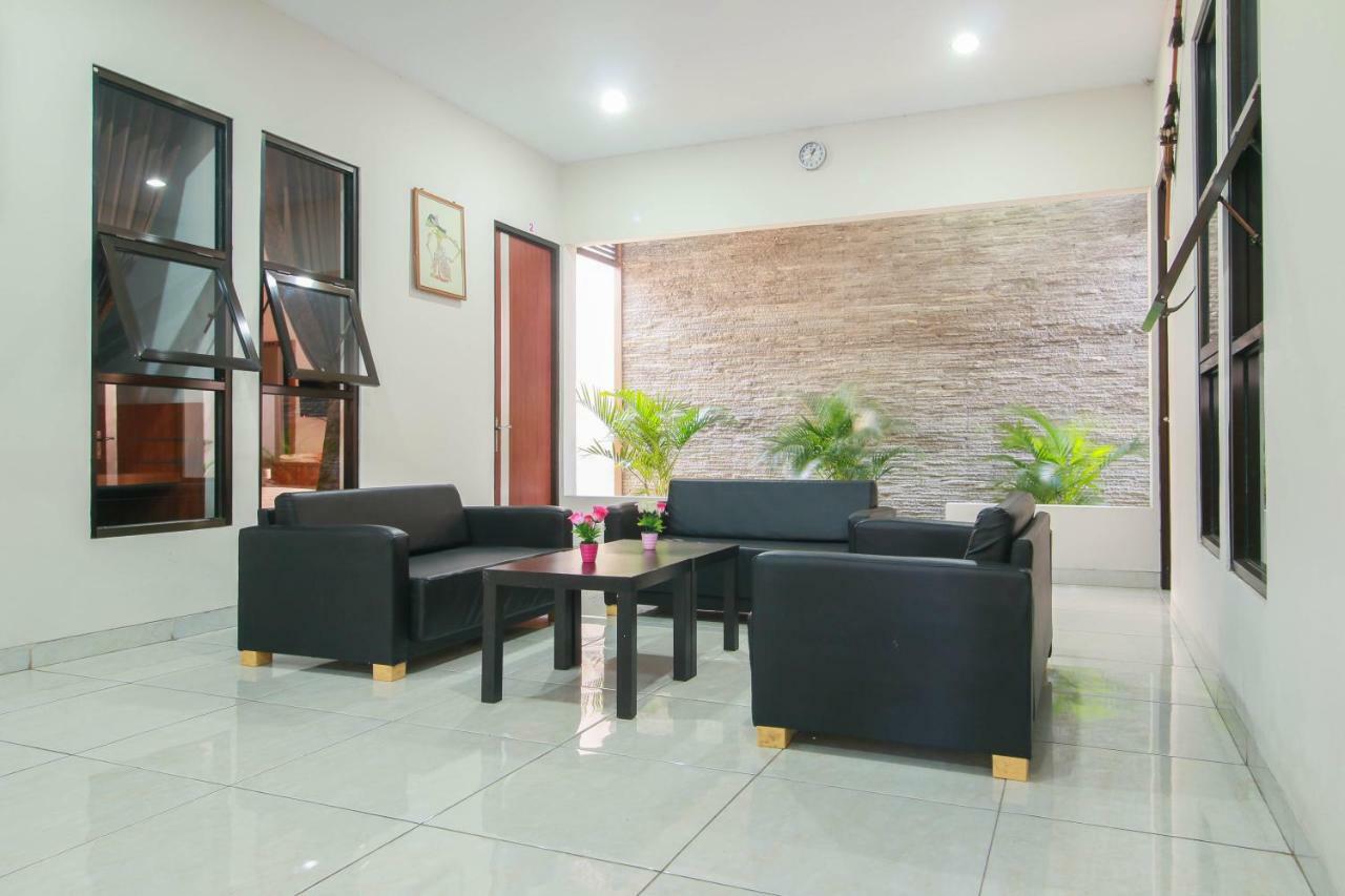 Reddoorz Syariah Near Universitas Jenderal Soedirman Purwokerto Luaran gambar
